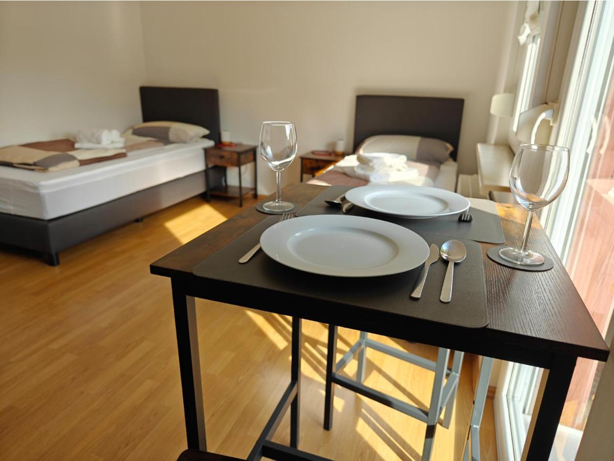 2Br Apartment, Parking, Wi-Fi, Tv In Berlin Karow Exteriör bild