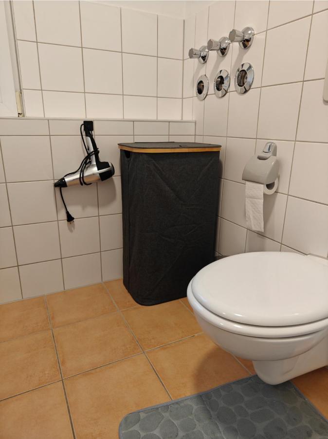 2Br Apartment, Parking, Wi-Fi, Tv In Berlin Karow Exteriör bild